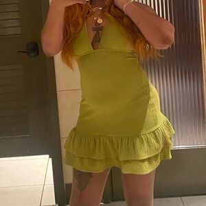 V neck ruffle hem halter dress